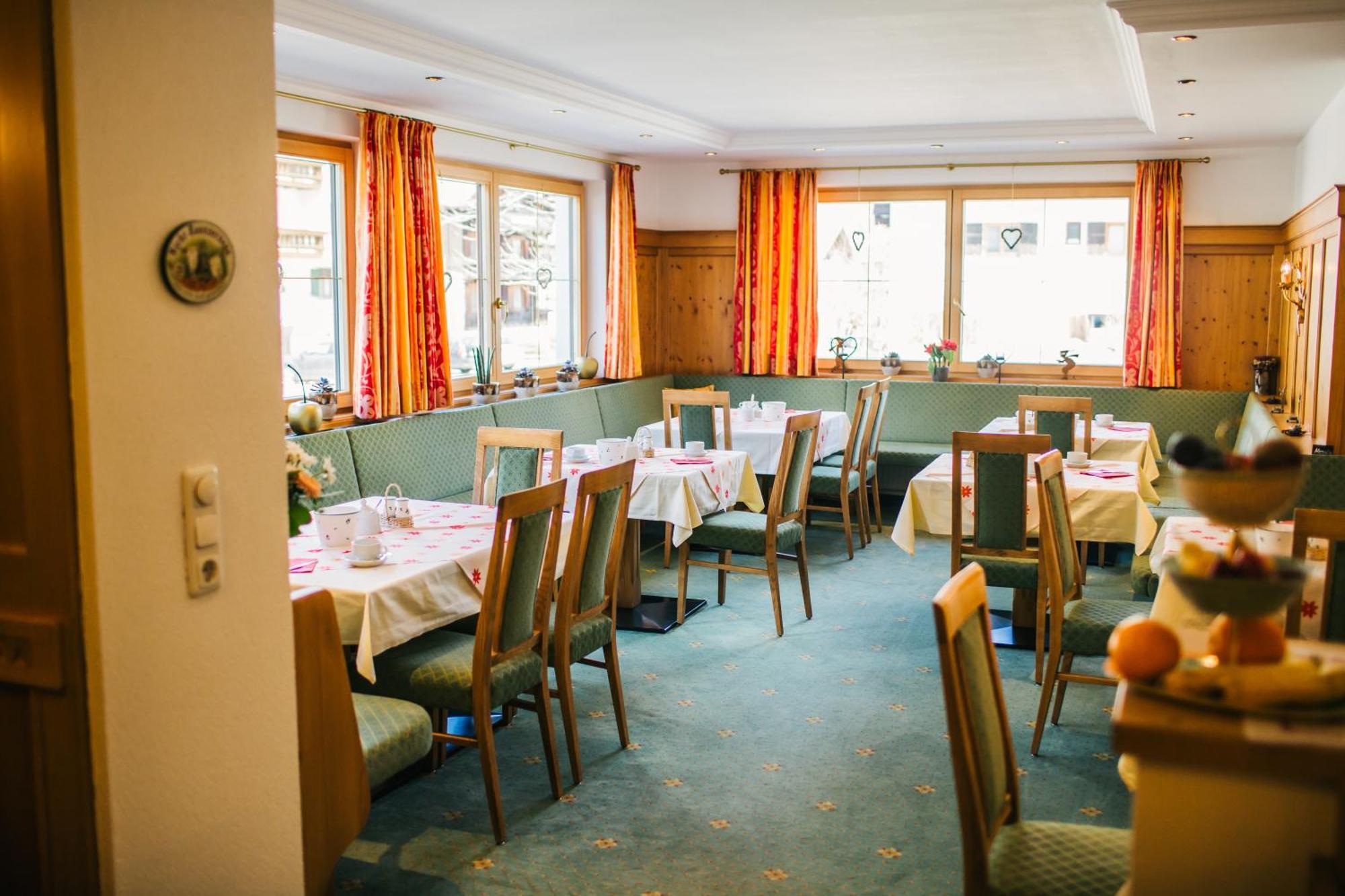 סן אנטון Hotel Dr Otto Murr B&B מראה חיצוני תמונה