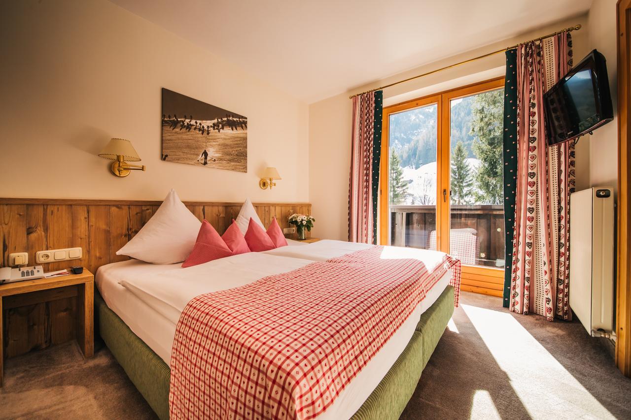סן אנטון Hotel Dr Otto Murr B&B מראה חיצוני תמונה